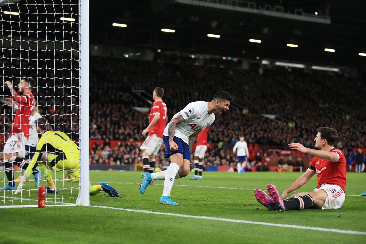 Sporf's tweet photo. 😳 Cristian Romero screaming in Harry Maguire's face after his own goal... 😬 https://t.co/W7Iu1nnnSp