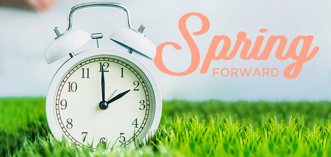 TheShadeProject's tweet image. Daylight Saving Time begins tonight. Remember to set your clocks forward one hour and be prepared for darker mornings and more daylight in the evenings.