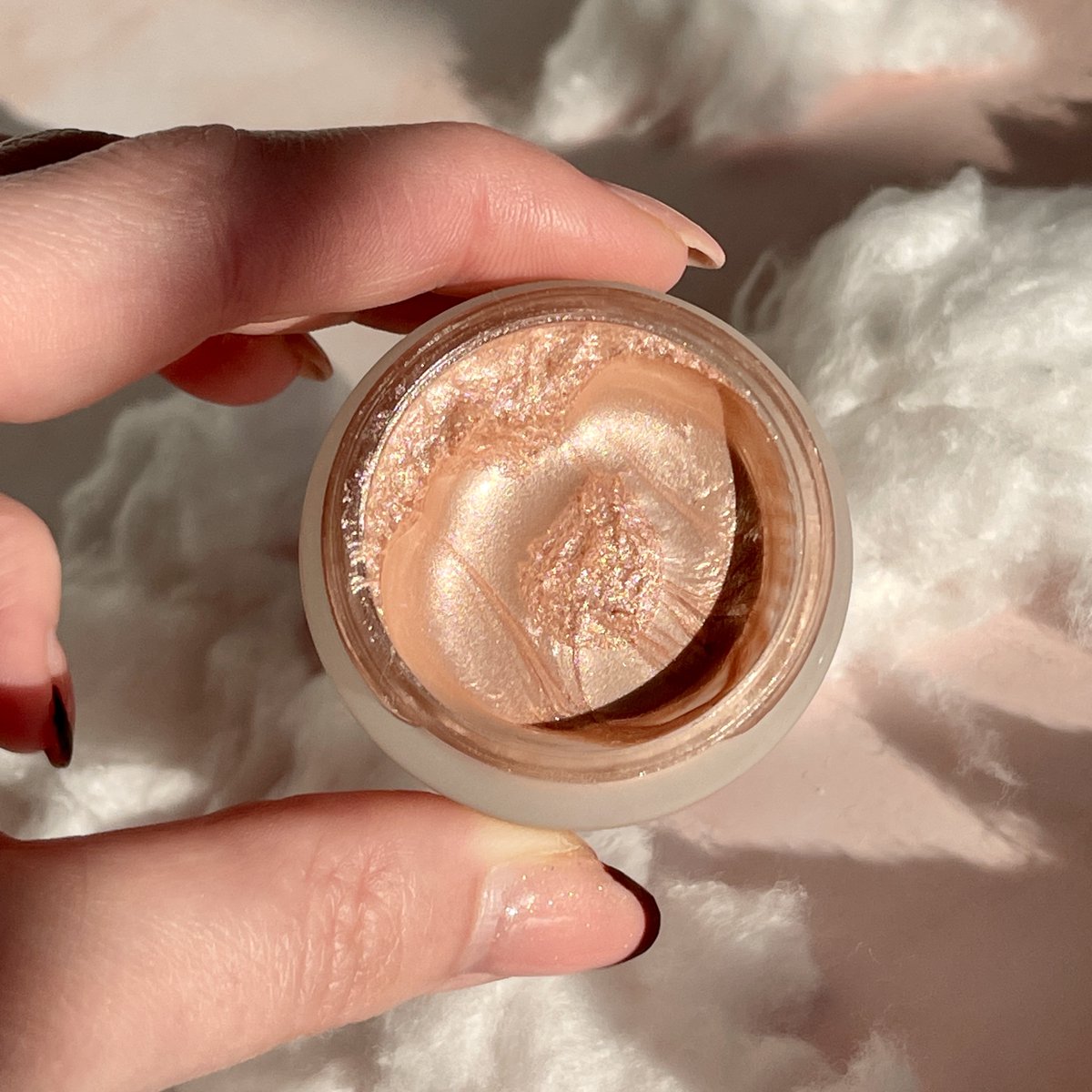 Revolution Beauty ES tweet media