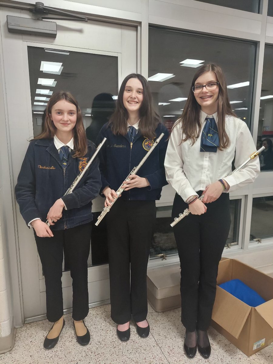 UnionCityFFA's tweet photo. This year we had 21 members compete in Leadership Development Events. Only 1 of those 21 has competed before. Shelby Arnold, Addison Thornburg, and Elizabeth Prinkey placed 2nd in talent. Keianna Brantley placed 3rd in Discovery Extemporaneous Public Speaking. https://t.co/D7lh5vCquS