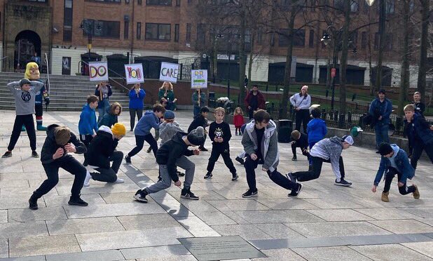DUDanceni's tweet photo. Thank you @Young_at_Art for inviting us to join the Giant Family Day Out and raise awareness of our young carers film Do You Care? with @BarnardosNI through dance (🙌#BelfastBoys) & rap (Jay Sutton). #BCF22 https://t.co/t5l5pU4nOt