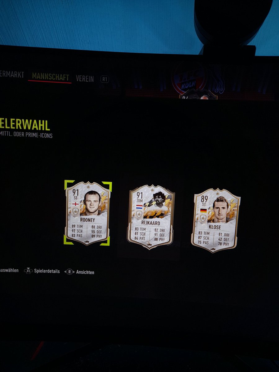 Man kann Icon moments ziehen aus dem Mittel oder prime Icon pack 😂😂😂 macht es schnell bevor es nicht mehr geht