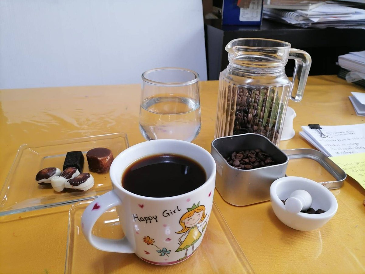 alprods's tweet photo. Los equilibrios son sutiles para aquellos que lo puedan notar. Más pluma ? o más aromático ?
Tarde de sabor, en proceso de definición.
METAL y CAFE
#alprods #coffeetime #barista #cafe https://t.co/2M4ezw8TpA