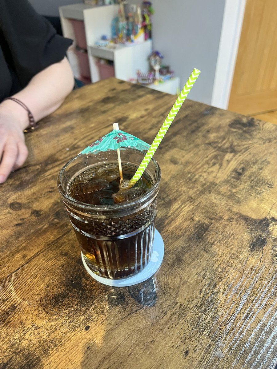 KirstyStead14's tweet photo. When @bethbarron44 makes your first drink of the evening #itsgoingtogetmessy https://t.co/LHOsrcetlw