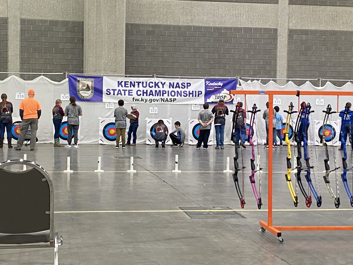frysensei's tweet photo. @EES_Mustangs archers are tearing it up at #kynasp state championship tournament!! Go Mustangs! https://t.co/tdQI188wjF