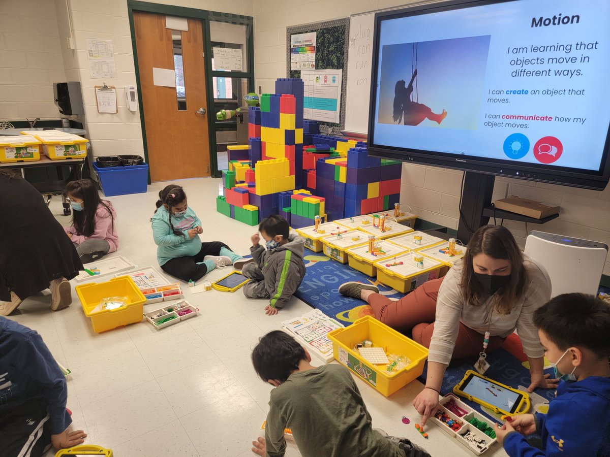 JuliaReichel3's tweet photo. First grade had a blast using Lego Spike this week! Thanks @mrschelsiegrant for leading the activity and @rhstatesman8 for joining and helping! https://t.co/uXKNFO3W6w