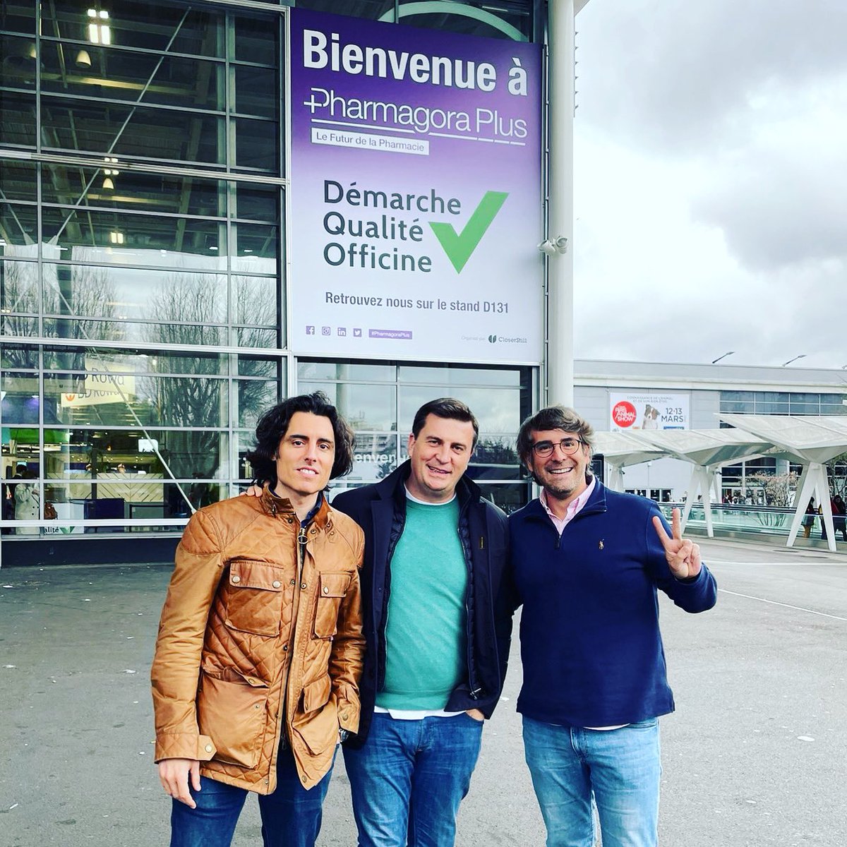 malvescardoso's tweet photo. De visita por #paris con mis socios @lmartinlazaro y @DdCLuda para estudiar el sector #farmacias en #Francia @PharmagoraPlus y así poder reflexionar sobre la internacionalización de @LudaPartners https://t.co/DAs8Vvyle3