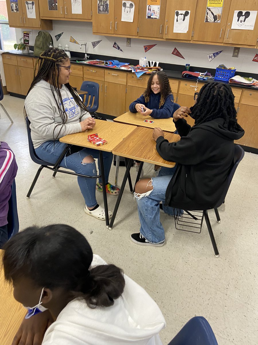 TappAvid's tweet photo. What do we do on Fridays? Here in #TappAvid , we work on relationship building activities such as learning to communicate effectively with others. To end our day, we have an UNO tournament. #collaboration #UNO #FrameworkFridays https://t.co/8kQBSfrkMO
