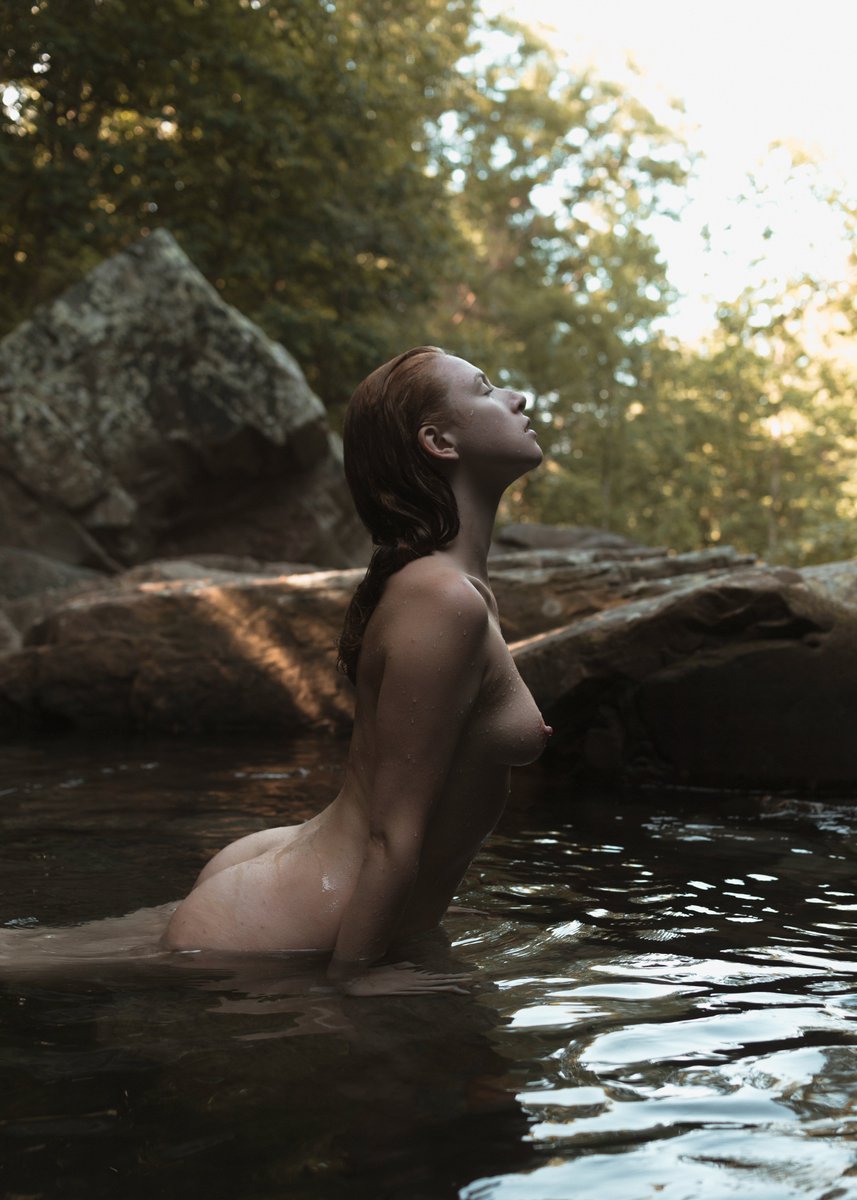 astridkallsen's tweet photo. Often the heat is too overwhelming for me. I'd rather freeze a bit in the cold water. I love the landscapes of the southeast. There is something about that natural beauty that gives me peace of mind.

Photos taken by @uriah_f https://t.co/k7wpdHV6uU
