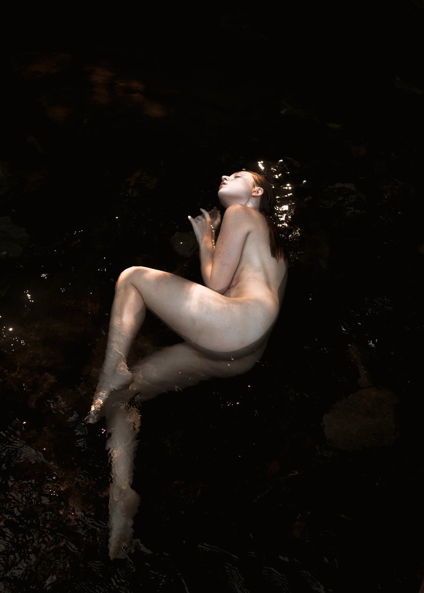 astridkallsen's tweet photo. Often the heat is too overwhelming for me. I'd rather freeze a bit in the cold water. I love the landscapes of the southeast. There is something about that natural beauty that gives me peace of mind.

Photos taken by @uriah_f https://t.co/k7wpdHV6uU