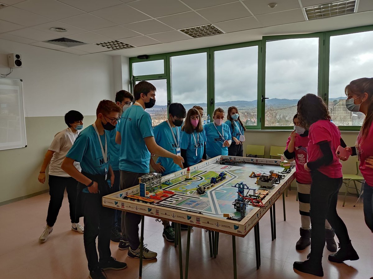 Sant Ermengol tweet media