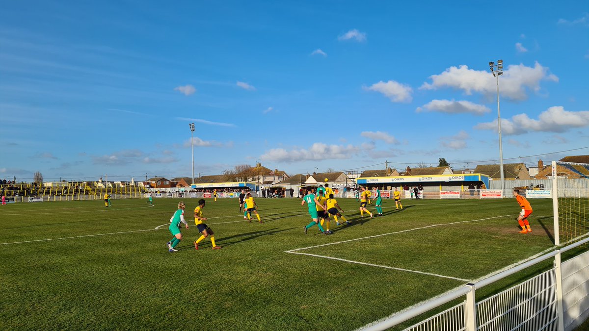 We new that we had a difficult few games coming up and the score line today told the story with a 4-1 loss, with our only goal coming from <a href="/Daniel_RSM/">RSM</a> we now dust ourselves down and move onto Hullbridge next Saturday #UpTheBees 🐝🟡⚫