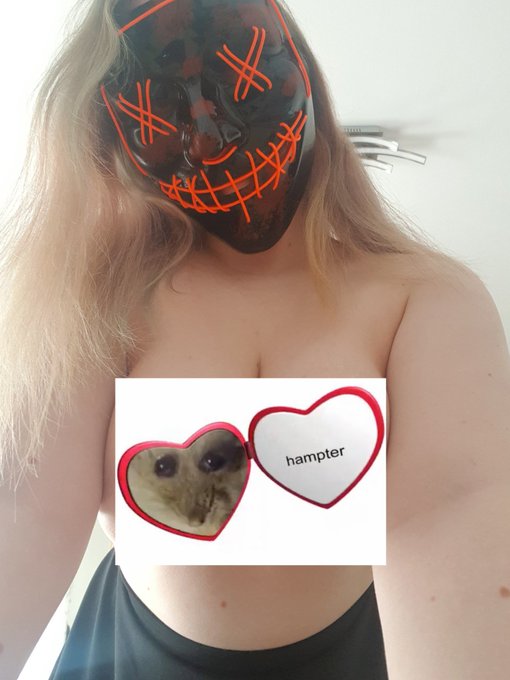 Uncensored boobs on my OF 😴 #onlyfans #SellingContent #erotic https://t.co/NvH2EUIu4K