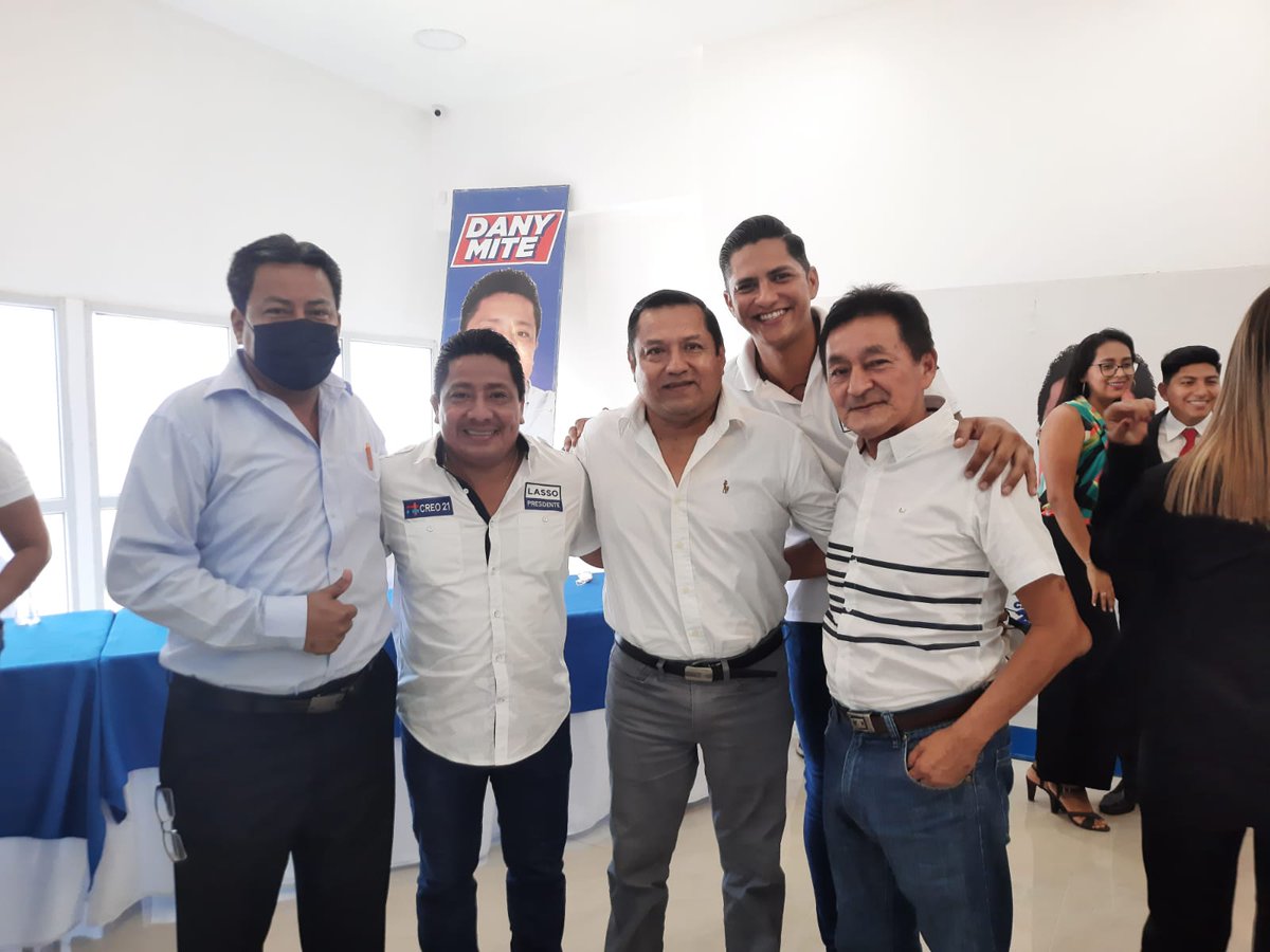 FPE_CREO_Playas's tweet photo. Posesión de la Directiva Cantonal de Jóvenes CREO Playas 🇪🇨🤝 https://t.co/Ady58Alpy4
