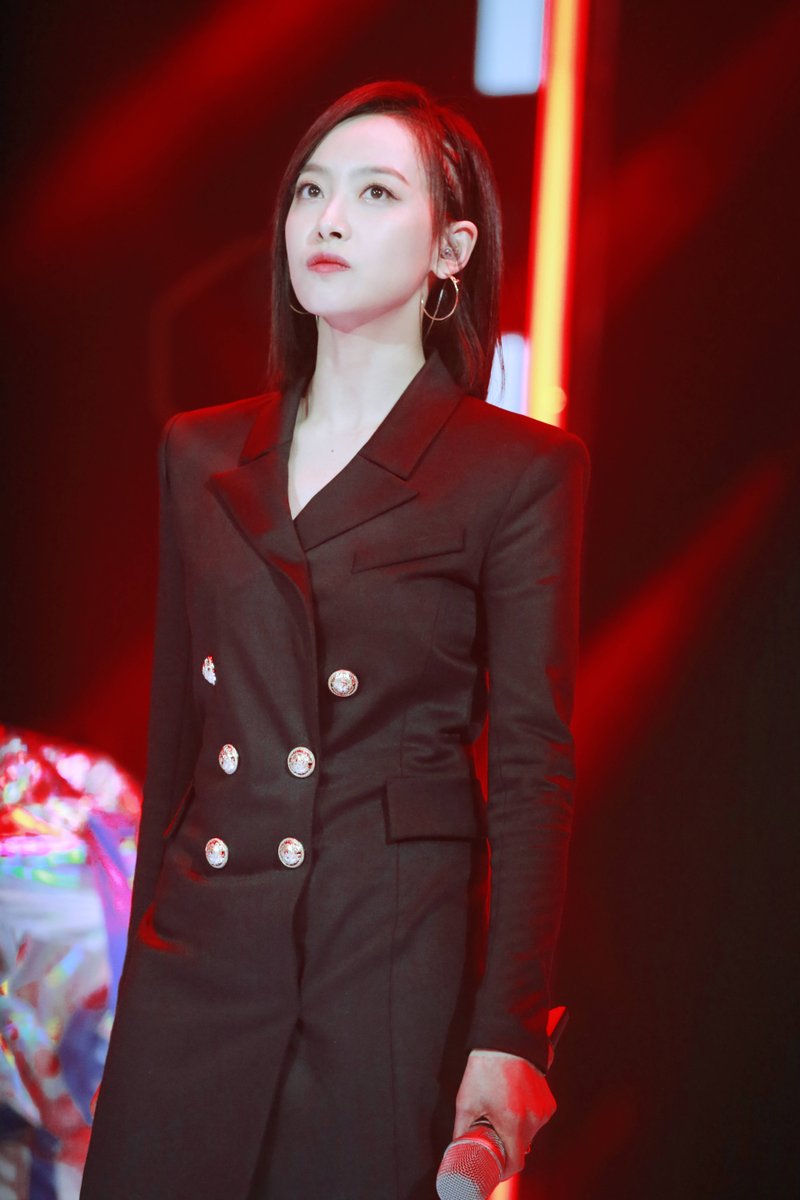 hourly victoria (@hourlyqian) on Twitter photo 