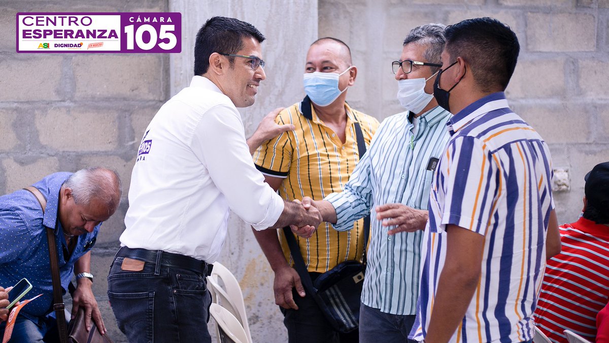 DannyRamirezro's tweet photo. Hagamos historia este domingo, 13 de marzo, votando por la Coalición Centro Esperanza y el número 105 a la Cámara de Representantes de Santander.

Está fecha marcará un nuevo comienzo y mejores oportunidades para nuestra región.
 #DannyALaCámaraPorSantander #CentroEsperanza105 https://t.co/CexRDZ8b2n