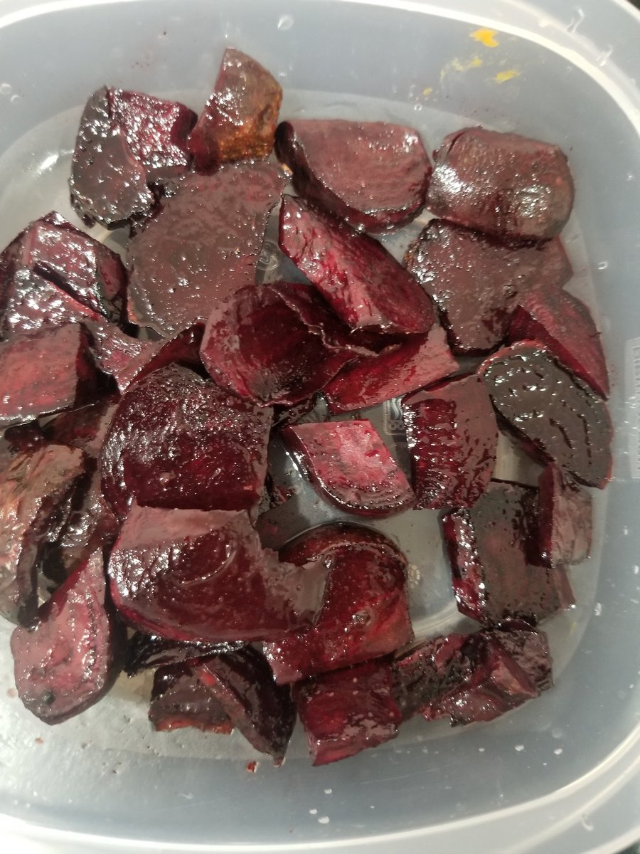 LT_FitTrainer's tweet photo. 👋I decided to mix it up a little with some beets today.   
They arent a regular part of my diet but they are loaded with essential vitamins, minerals, 

#CityofPickering #ltfit https://t.co/TKvNHuIoXn