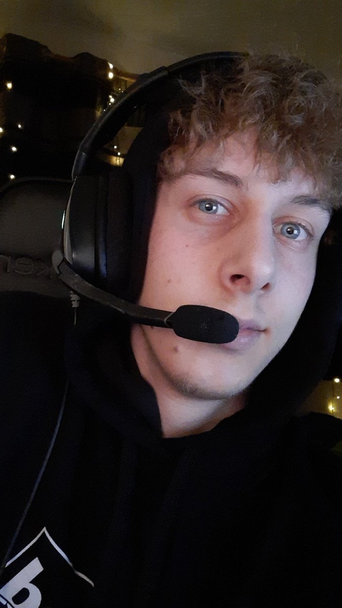 GhostWolf_999's tweet photo. Going live with some unranked w Team Wheels ready for @RyyFyy 's #1stblood tourney tomorrow 💙 https://t.co/gt2fZ2sB78