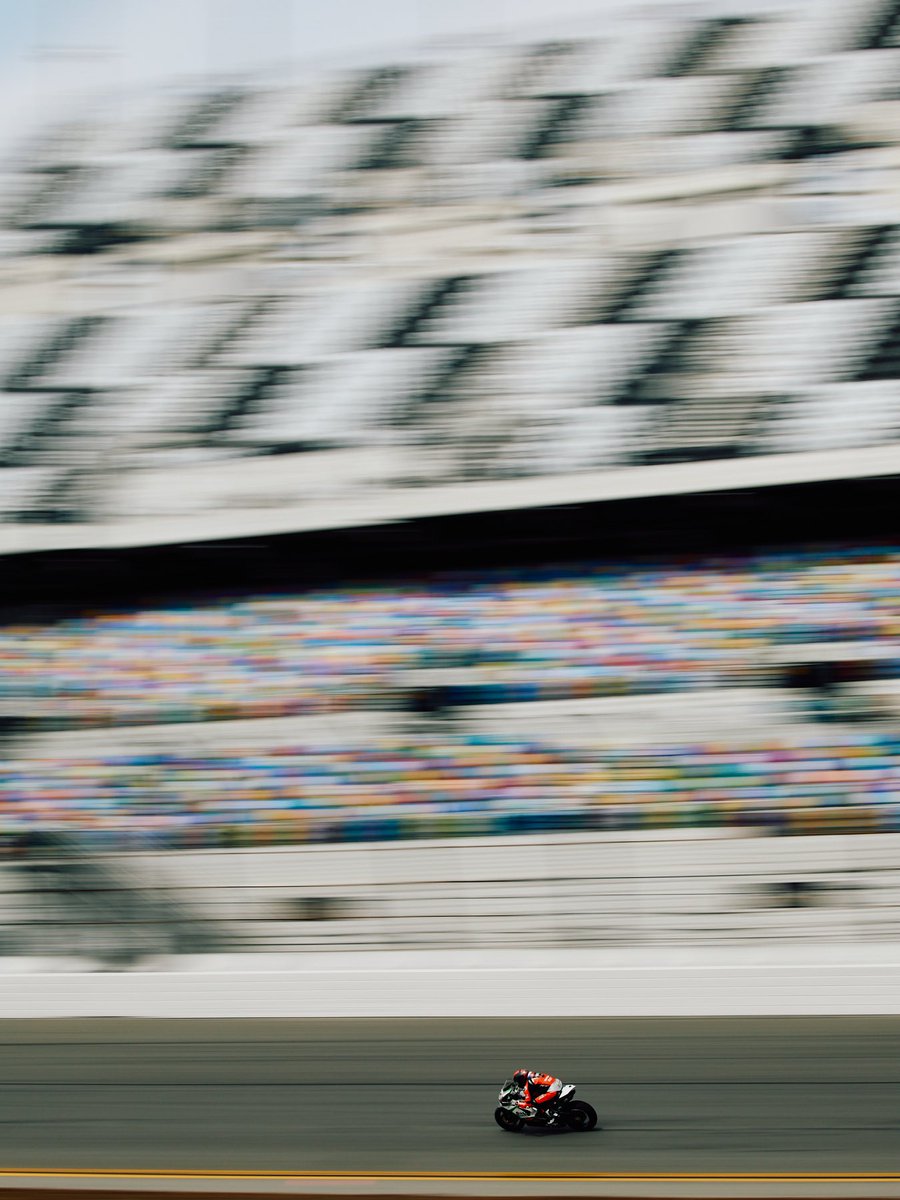 jackson_foto's tweet photo. Personal favorite from Day 1 at the @DAYTONA @MotoAmerica 200. The weather has been all over the place so far but I was able to snag this panning shot from the grandstands before the rain swept in to bring out the red flag. . . . #daytona200 #daytonabikeweek #motoamerica https://t.co/3ClfAnfNbB