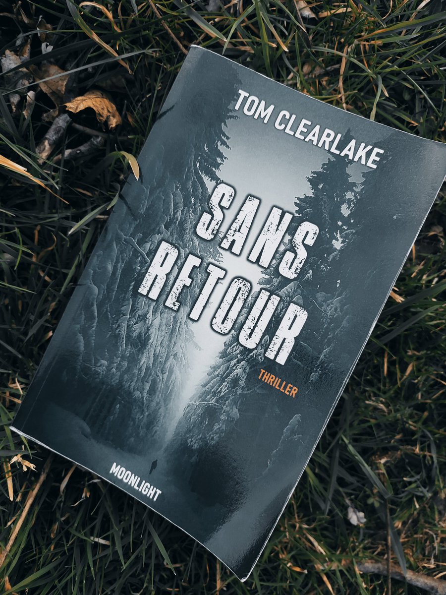 AliceInBook1's tweet photo. Thrillers glaçant, angoissant, un huis-clos dont on ne sort pas indemne ! ❄️ #tomclearlake #editionmoonlight #sp @TomClearlake ❄️😈 https://t.co/1G8lqpYB3z
