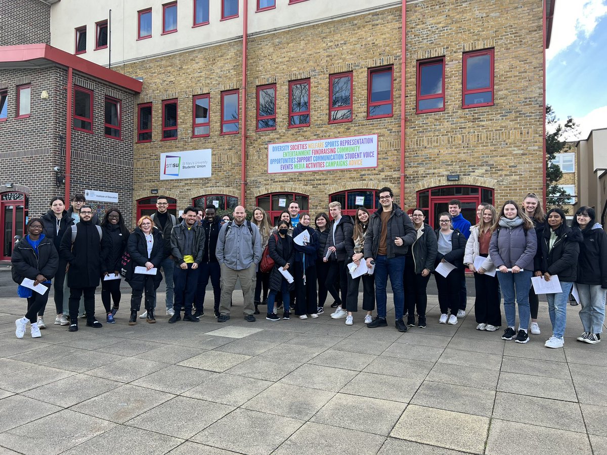 Say hello to our new and incredible <a href="/YourStMarys/">St Mary's University</a> Student Ambassadors 👋💙🤍