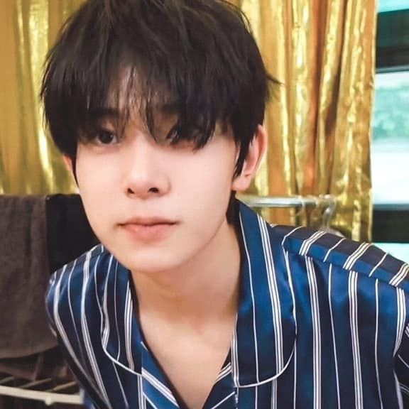 unIeashedesire's tweet photo. heeseung worth the wait https://t.co/vVbWtNGZdN