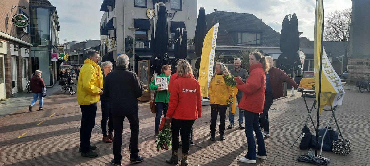 GerlantZ's tweet photo. Politiek verbroedert 🙈 https://t.co/CaWWPtousw