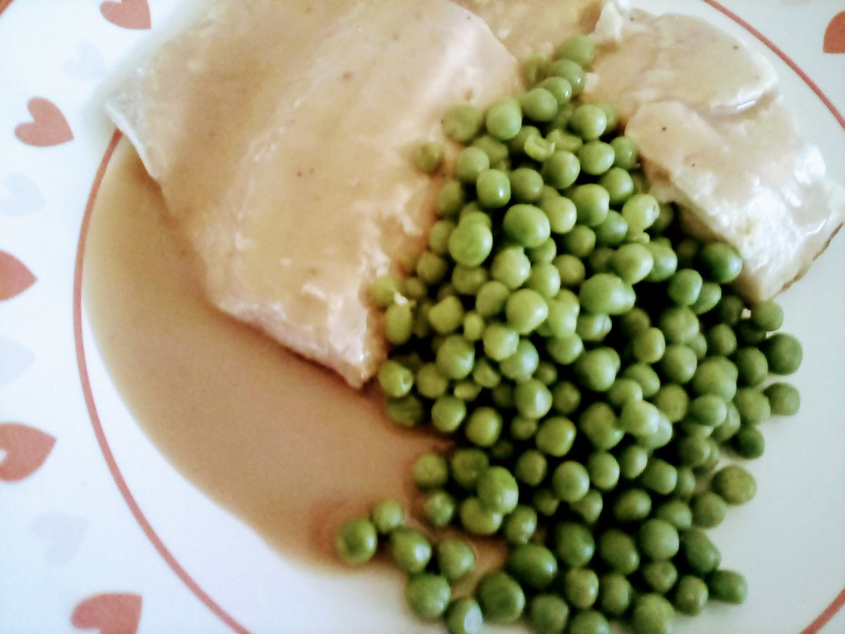 AndrewNoble16's tweet photo. Let there be #Peas & #Peace on Earth π
Two #Spinning classes smashed π 1hr 45 mins #workout πͺ
#Eatmorefish
#Salmon
#SmokedHaddock
#Peas me do!
#Nutrition #protein #omega3
#thiamine #Boom!
#Peatastic π https://t.co/64gLvy0F3u