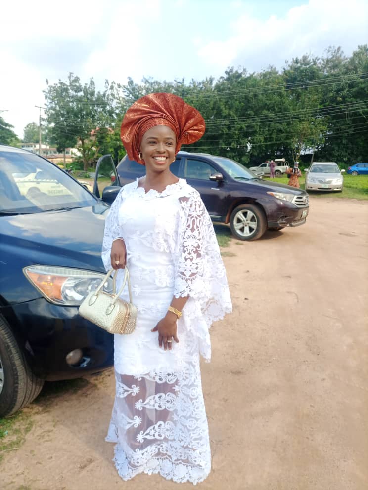 Dynamic Graphic int'l concept tweet media