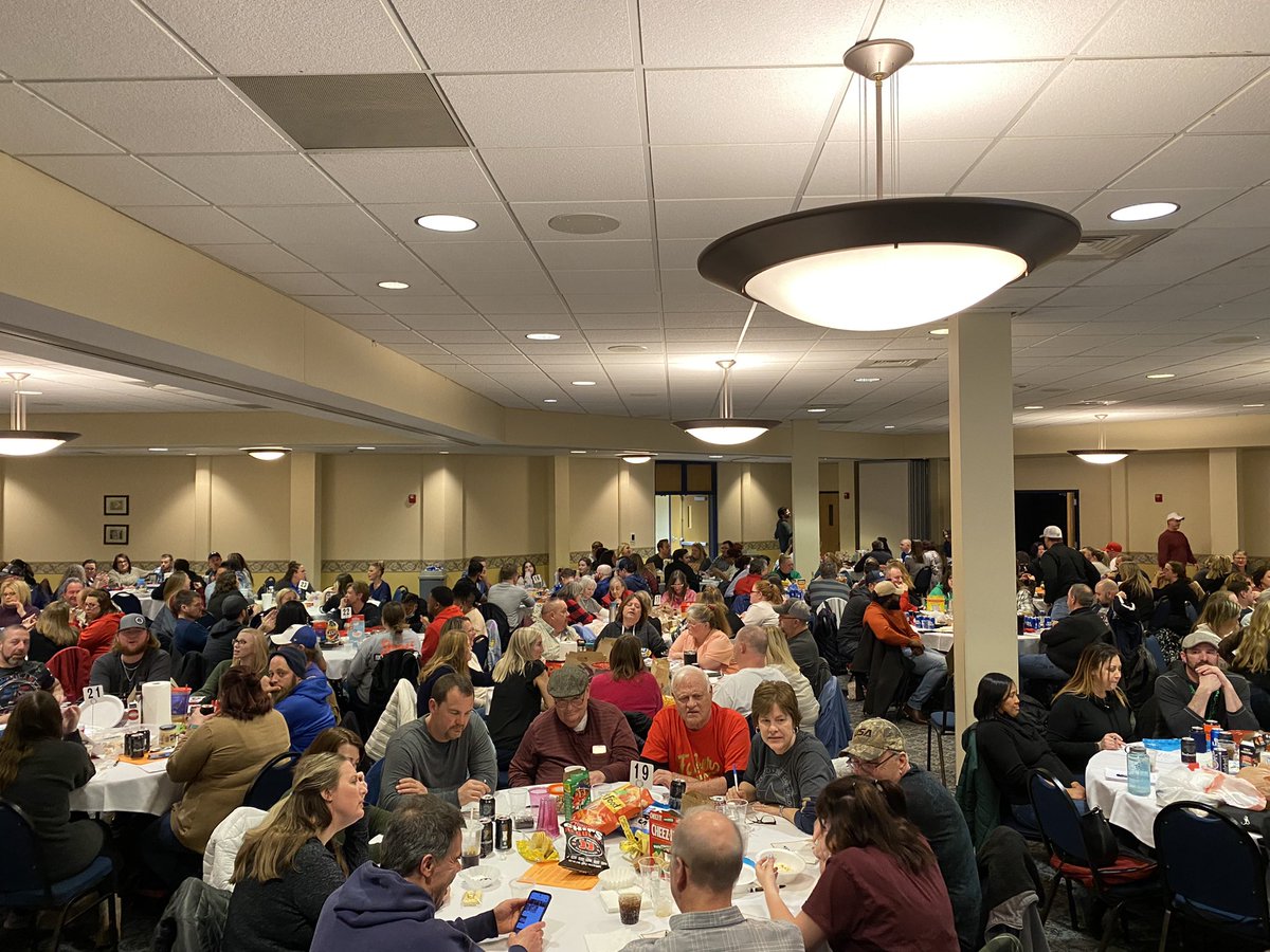 Varsity H (@varsity_h) on Twitter photo Many thanks to everyone that came out to our Annual Music Trivia last night! We had a packed house! <a href="/branch_amie/">Amie Branch</a> and I can’t wait to see you all next year!! Many thanks to everyone that came out to our Annual Music Trivia last night! We had a packed house! <a href="/branch_amie/">Amie Branch</a> and I can’t wait to see you all next year!!