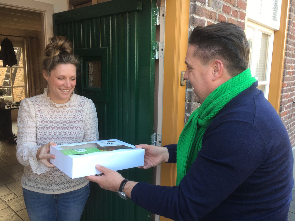 CDAsten's tweet image. Gisteren hadden we onze Heel Asten Bakt actie! We konden veel Astense vrijwilligers en mantelzorgers in het zonnetje zetten! Dank aan alle bakkers die meededen!