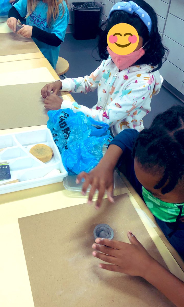 SouthLakesART's tweet photo. Yay!CLAY! @SouthLakesEl1 Exciting Explorations with pinch pots, slabs, &amp; textures.#Clay #ceramics #pottery #artedu #artteacherlife https://t.co/zWXjYMxYCU