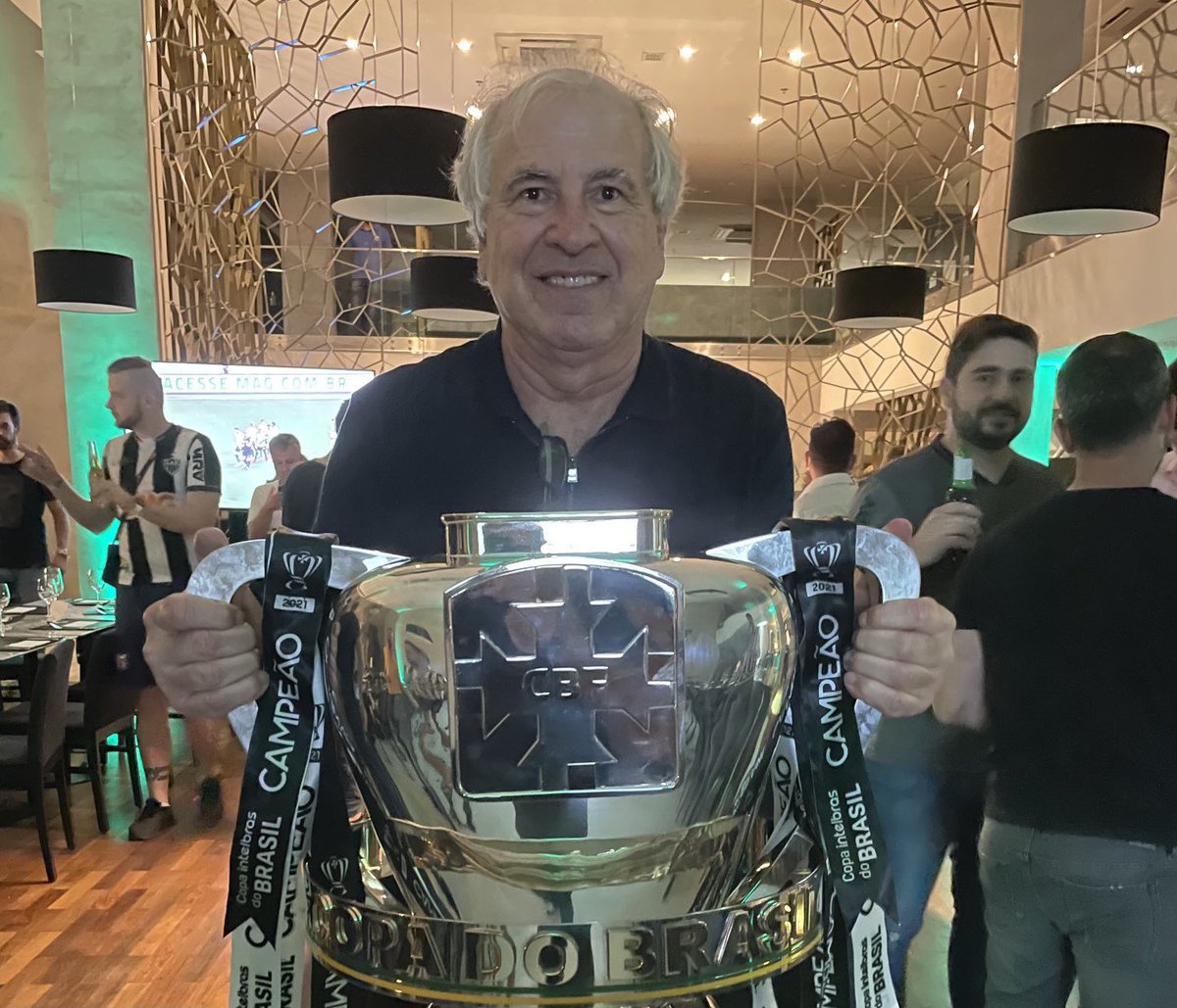 DepreHulk's tweet photo. Hoje é aniversário de um cara que aprendi amar, acho que nem ele sabe o quanto fez uma torcida feliz. 

Parabéns Rubens Menin, que venha muitos outros anos. https://t.co/8HFj0LnUzM