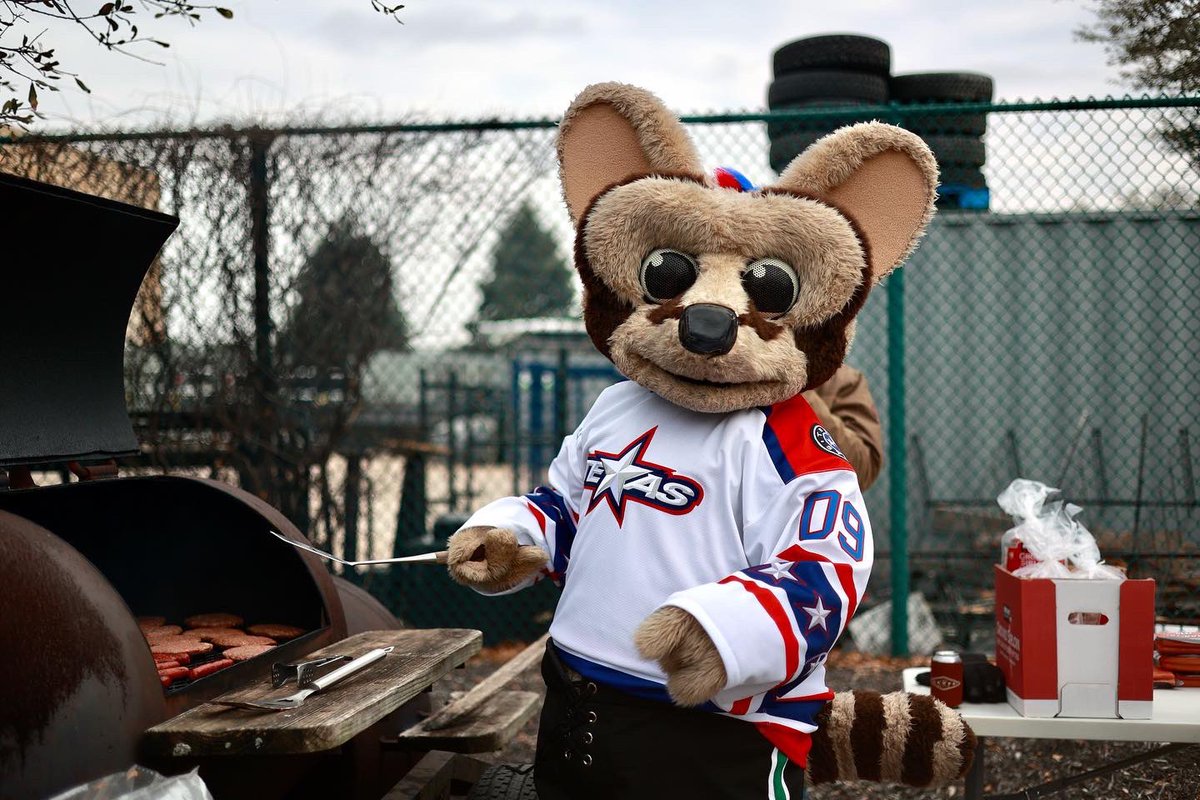 TXStarsRingo's tweet photo. Beep! Beep! 😋 @RoadrunnersAHL https://t.co/7LEEsrhxSn