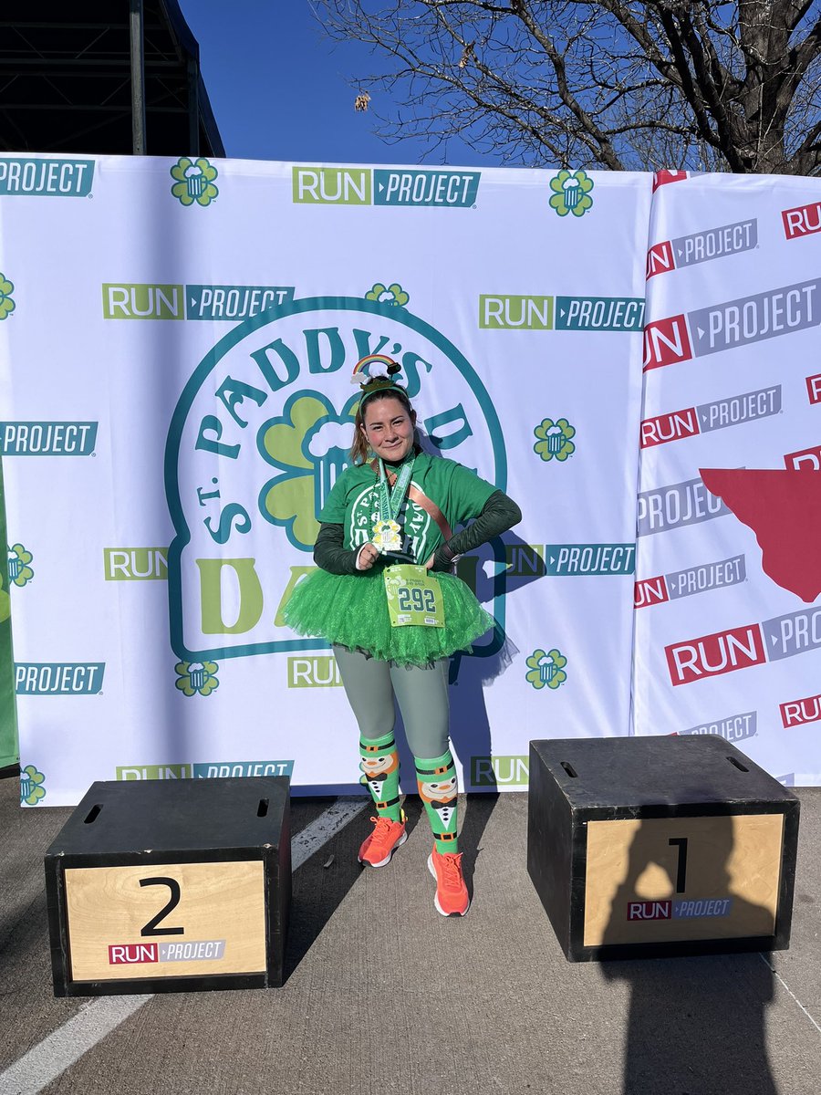 mariaramosnews's tweet photo. Did a cool green thing this morning 🤩 #StPaddysDay 5K 🍀 #RUNPROJECT #STPADDYSDAYDASH 🌈🟢 https://t.co/4cxWtSNka1