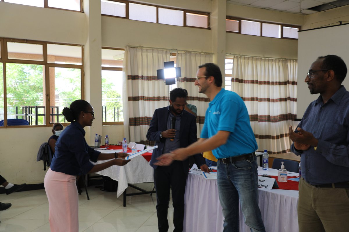 Jobs_FDRE's tweet photo. The GenU- Ethiopia -World youth competition selected five best ideas for the next global computation @ the end of March. 
#GenUYouthChallengeEthiopia2022
#UNICEF
#UNFPA
#UNDP
#Firstconsult https://t.co/WDpCQvEMLS