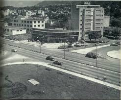 CATERINAV's tweet photo. #12Mar #Efemérides | Se inaugura oficialmente la Avenida Francisco de Miranda en Caracas (1947). https://t.co/VQOQBRUcAP