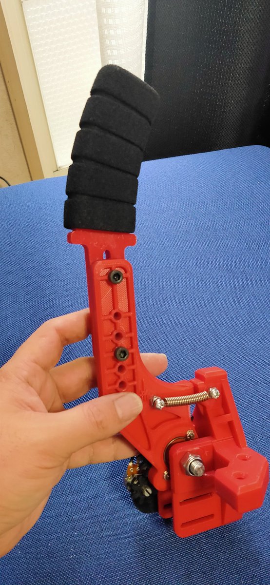 Puppeter16's tweet photo. 前に作ったHパターンシフトに接続可能なサイドブレーキも出来たよ😆👍️
#3dprint #3Dプリンタ #ANYCUBIC #i3Mega https://t.co/cdfHudP1vf