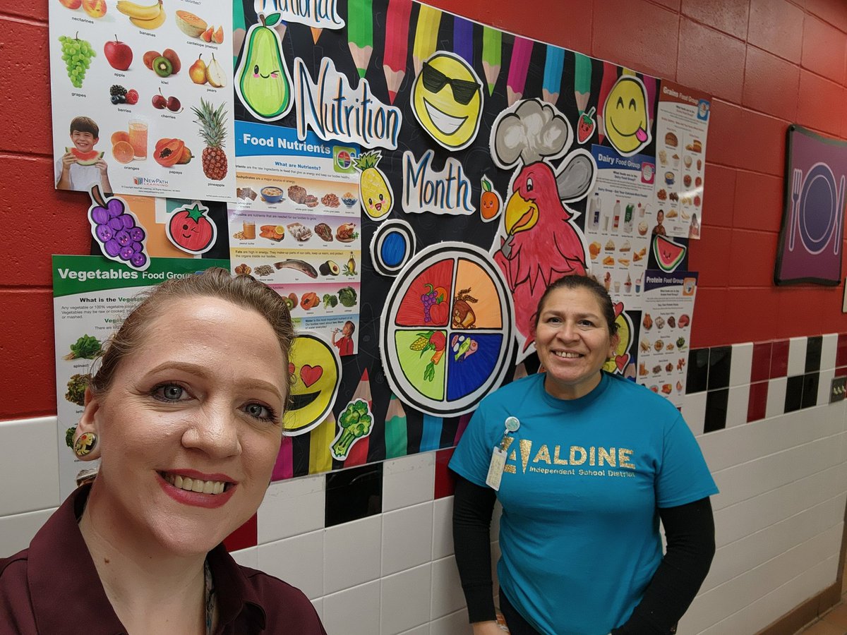 CrystalgBeers's tweet photo. Celebrate National Nutrition Month!
#NationalNutritionMonth #Nutrition #SchoolNutrition #Hambrick #HambrickCafe https://t.co/73RMsTmeFQ
