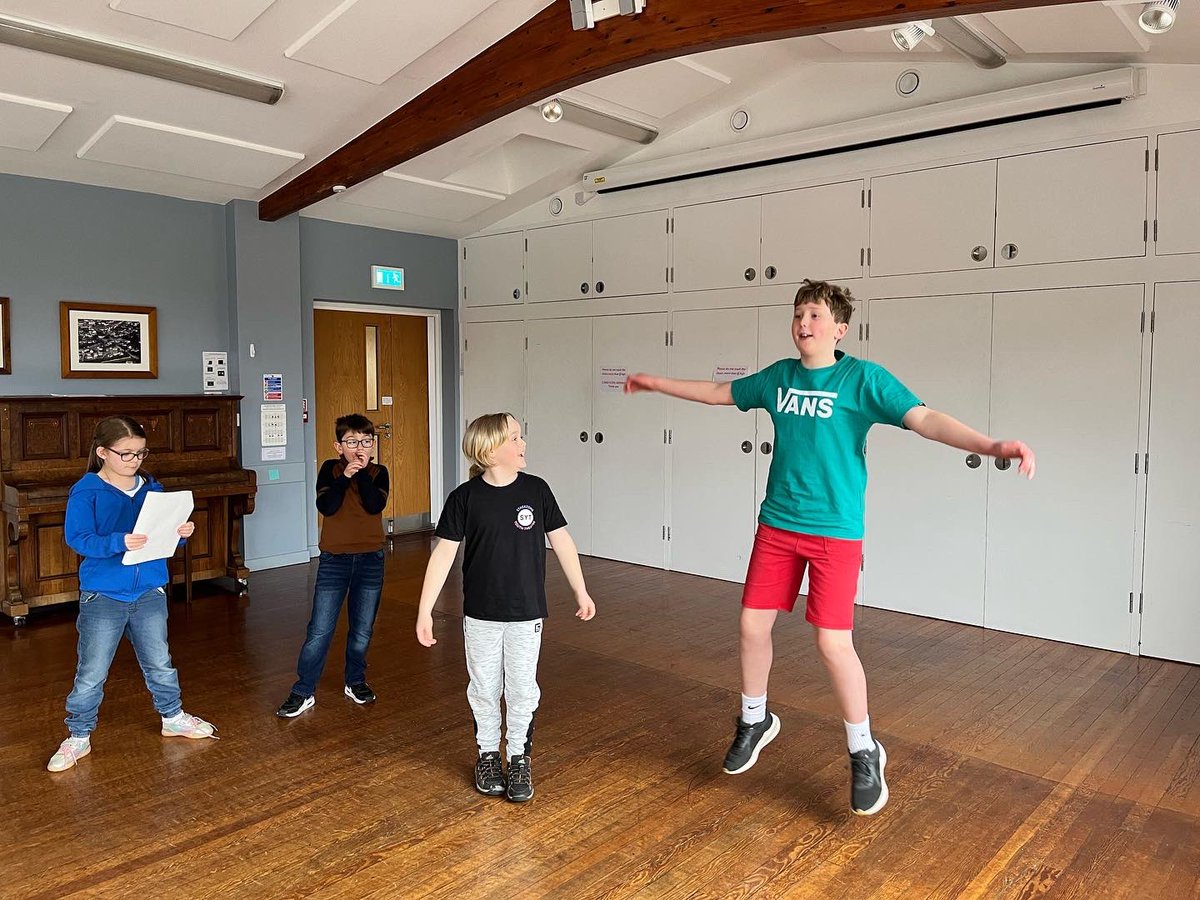 Stagezoneyouth's tweet photo. We may have been a bit short on numbers today due to birthday parties, but we were definitely not short on talent. We had fun acting out our school scene! 🌟
#acting #drama #dramateaching #scenesetting #plot #youth #characterisation #carnondowns #truro @TruroHour @secrettruro https://t.co/uAEOwBFNdT