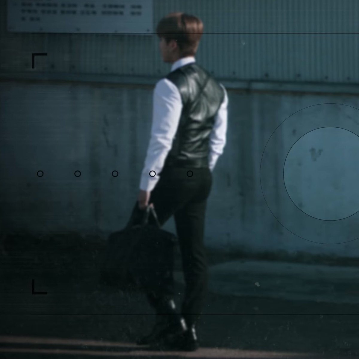hourlybinsung's tweet photo. CHANGBIN????!??.!!€|¥| https://t.co/cphmUeyRoE