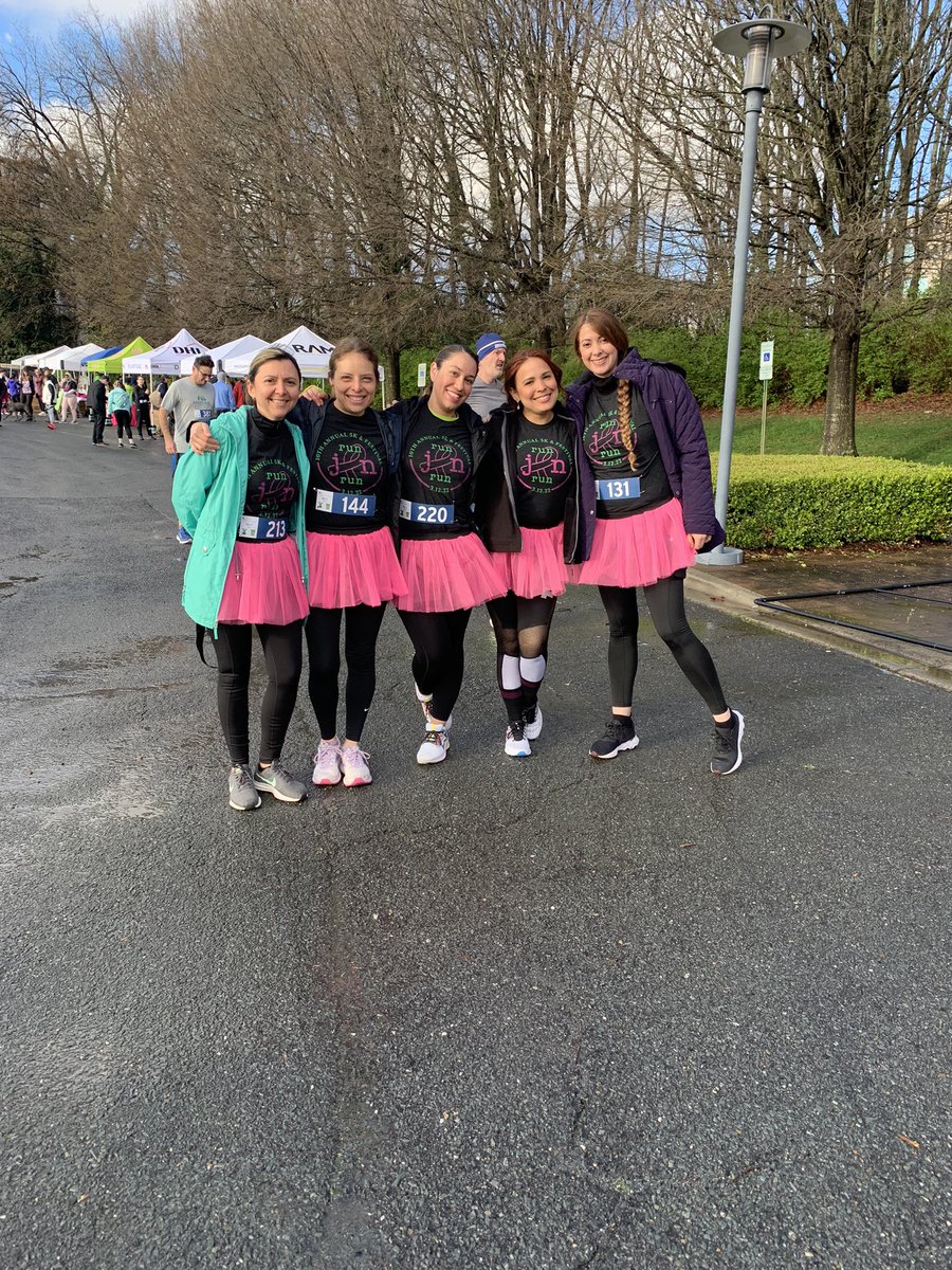 TyraeNewman's tweet photo. A great morning here at the Run Jen Run 5K with @MollyGrantham. Running for a great cause in these chilly temps 🥶 https://t.co/XPR8aZHQ55