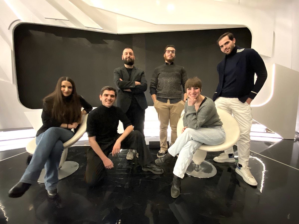 NicholasVita990's tweet photo. 12/03/2022, 21^ puntata di @TvTalk_Rai! 

In studio con me @GioEmmaPi @pakosword @angnicolai_ @kindermaxxi #RiccardoSgaramella!

#TITOLIDICODA #ANALISTI 

#TvTalk torna sabato 19 marzo, alle ore 15:00, ovviamente su #Rai3! 

Grazie per averci seguito! 
Buon weekend! 💙💛 https://t.co/rVqwSXIEXq