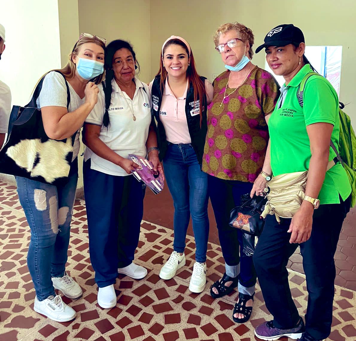 Yuliethandreas4's tweet photo. #ÚltimoDía | ustedes son mi inspiración, gracias por estar siempre ahí. ¡Juntos lo vamos a lograr! 💕
Mañana todos votamos 🗳 #CD108 https://t.co/k08dgR4smf