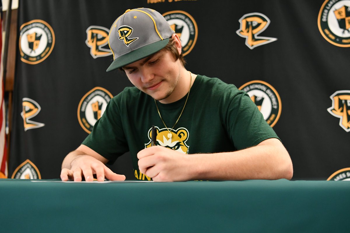 Deer Lakes School District tweet media