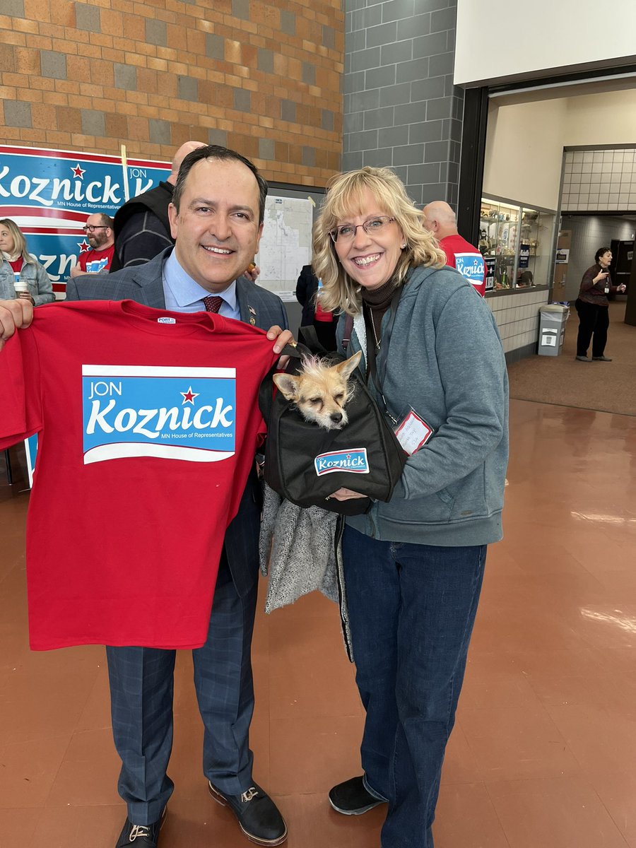 Jonkoznick's tweet photo. It’s convention day in #Lakeville and even Taffie a #kozdogs is ready to join #TeamKozMN https://t.co/jH5dkD2oan