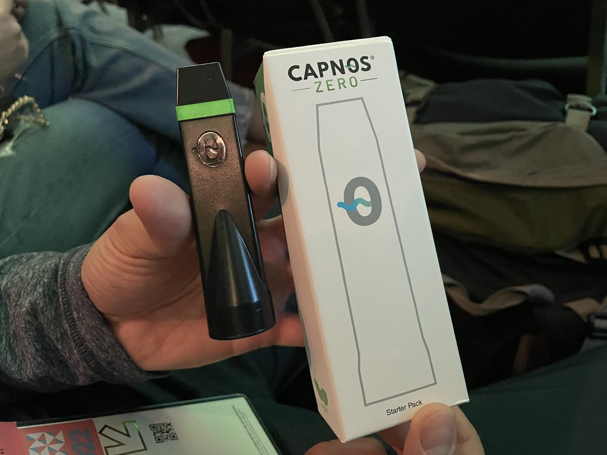 Such a cool product for people who want to quit vaping. It’s been so fun to meet new people/entrepreneurs at <a href="/sxsw/">SXSW</a> 💚 <a href="/mycapnos/">CAPNOS</a>