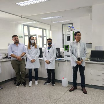 hugo_vera_'s tweet photo. Visitamos el @instdeambiente para coordinar un trabajo conjunto en distintos proyectos q hacen a la ciencia, al conocimiento y la innovación. Queremos generar sinergia institucional para el desarrollo de la #ciencia y #tecnología. @QuintelaRicardo @FedericoRBazan1 @ChristianAlbre https://t.co/0T6LlYc7VE