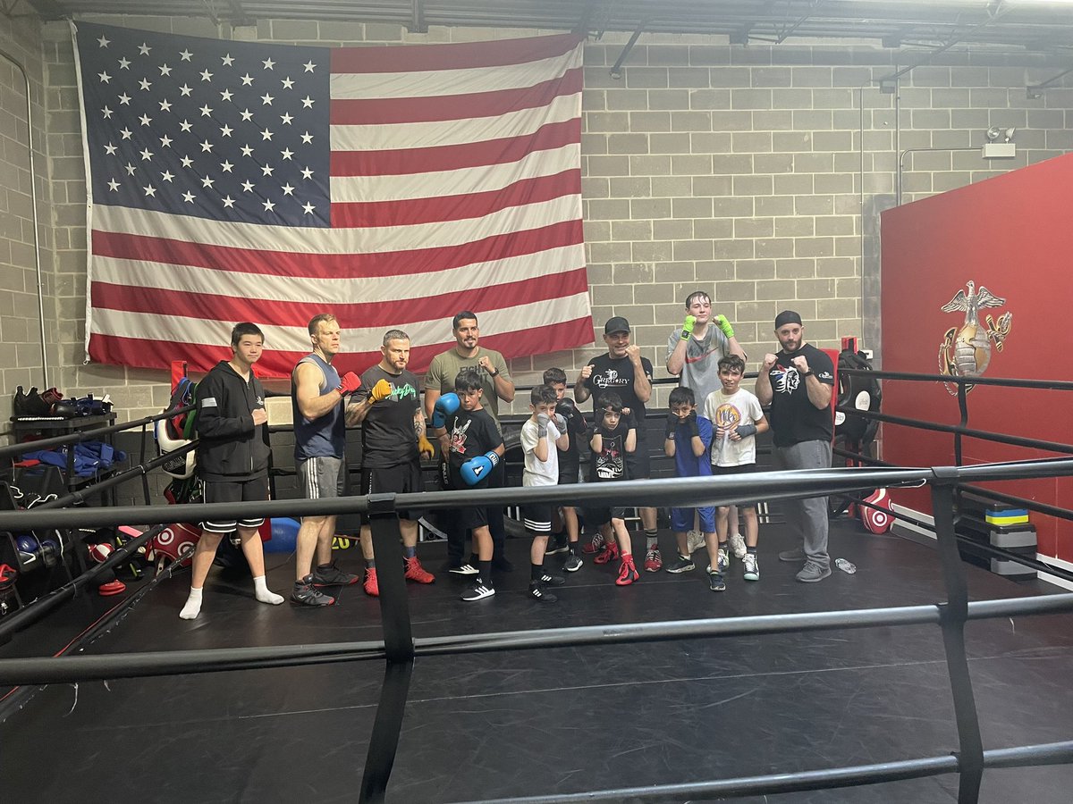 JRomeo4957's tweet photo. Great morning watching my son. #GregoryBoxing #boxing https://t.co/QjuGREGmZN