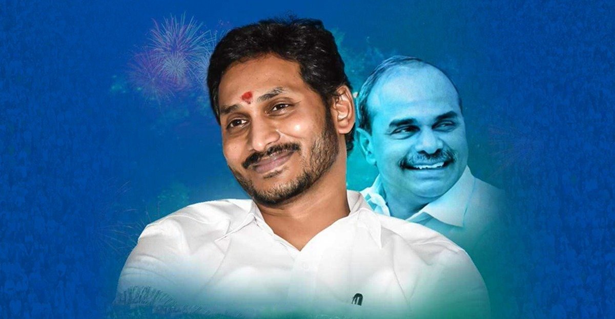 Dhavan_19's tweet photo. Completed 11 Years of Journey 
No Alliance
Only Single flag and Single agenda #YSRForEver
It's not an Easy Thing Credibility Matters
Proud to be a Fan of you @ysjagan Anna
#12YearsForYSRCP #YSRCPFormationDay https://t.co/EPGi9PRuvx